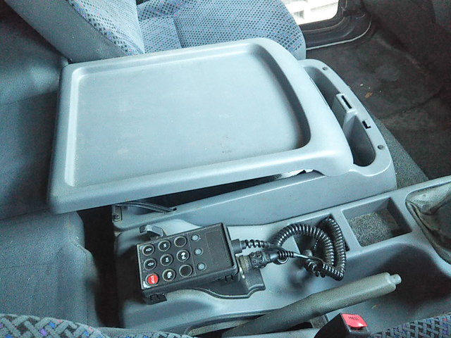 三菱ふそうファイターアルミブロック中型（4t）[写真19]