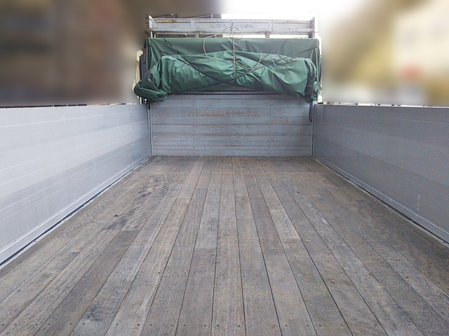 三菱ふそうファイターアルミブロック中型（4t）[写真05]