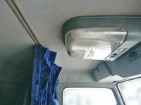 いすゞギガアルミウイング大型（10t）[写真21]