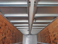 いすゞギガアルミウイング大型（10t）[写真08]