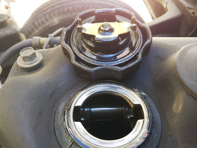 三菱ふそうキャンターダンプ小型（2t・3t）[写真19]