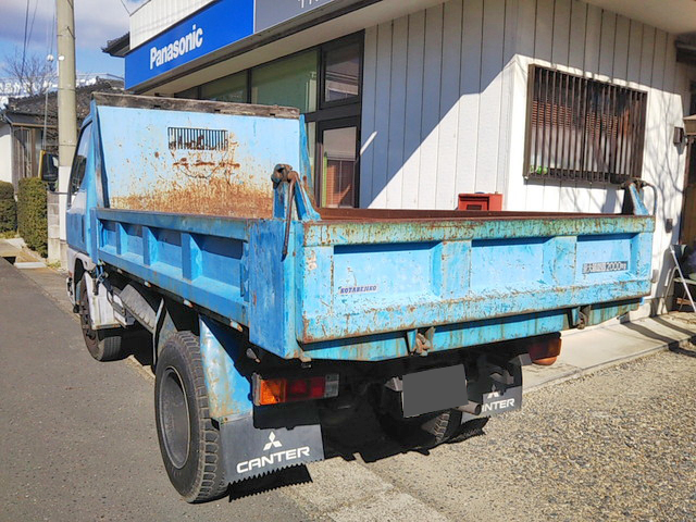 三菱ふそうキャンターダンプ小型（2t・3t）[写真03]