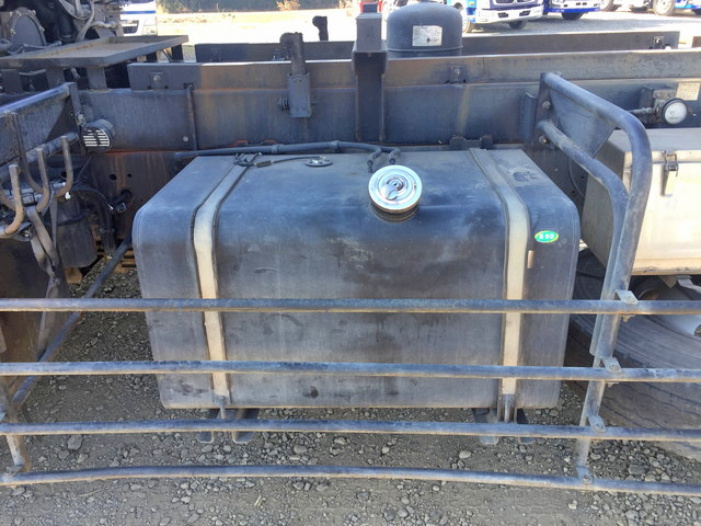 UDトラックスクオンダンプ大型（10t）[写真19]