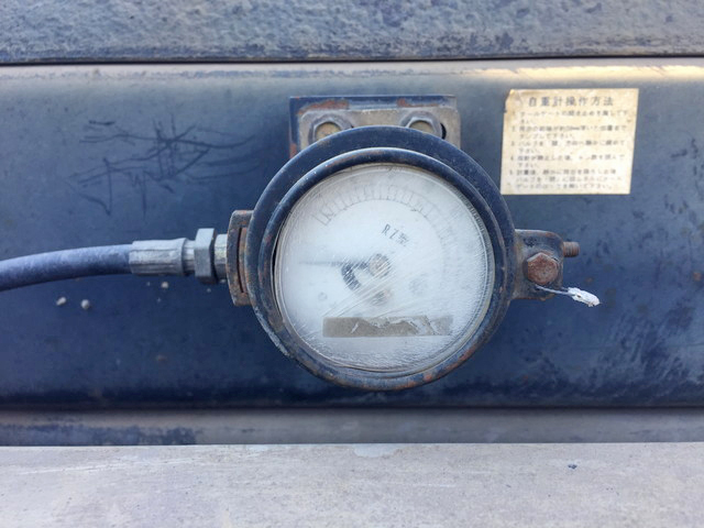 UDトラックスクオンダンプ大型（10t）[写真22]