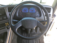 UDトラックスクオンダンプ大型（10t）[写真27]