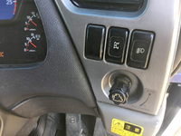 UDトラックスクオンダンプ大型（10t）[写真28]