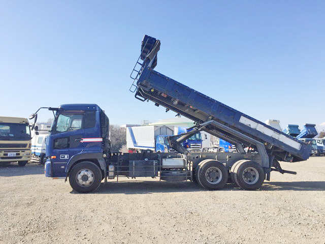 UDトラックスクオンダンプ大型（10t）[写真07]