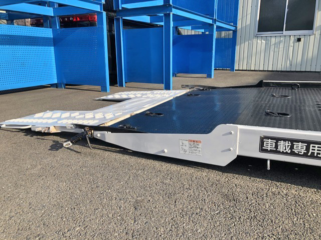 三菱ふそうキャンターセーフティローダー小型（2t・3t）[写真17]