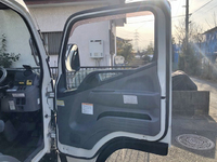 三菱ふそうキャンターセーフティローダー小型（2t・3t）[写真32]