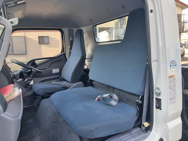 三菱ふそうキャンターセーフティローダー小型（2t・3t）[写真33]