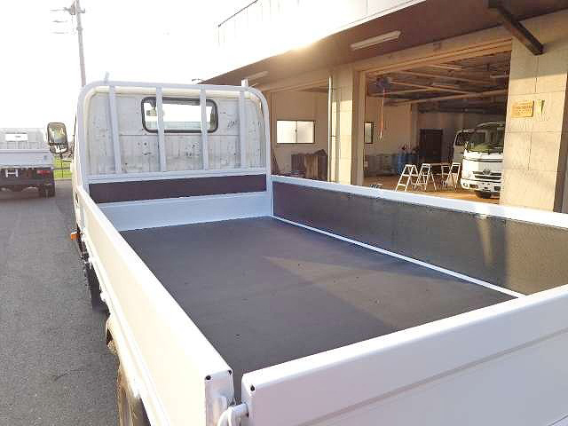 トヨタダイナ平ボディ小型（2t・3t）[写真07]