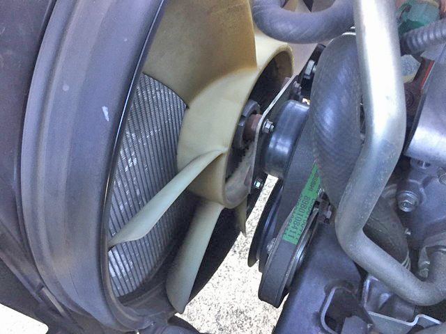 いすゞエルフ平ボディ小型（2t・3t）[写真18]