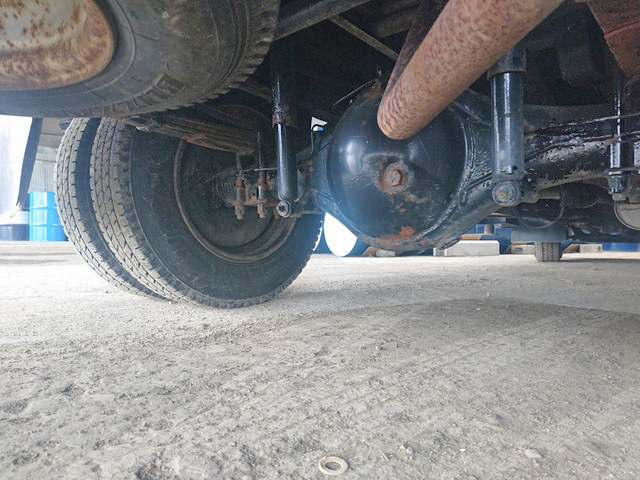 三菱ふそうキャンターユニック3段小型（2t・3t）[写真14]