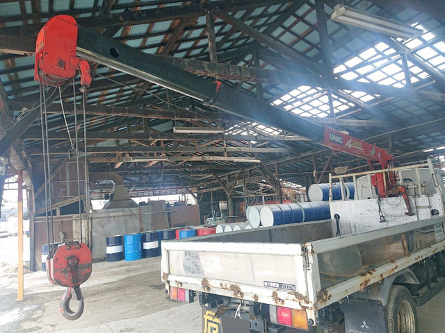 三菱ふそうキャンターユニック3段小型（2t・3t）[写真02]