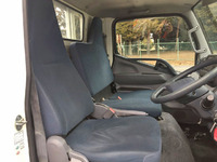 三菱ふそうキャンター平ボディ小型（2t・3t）[写真29]