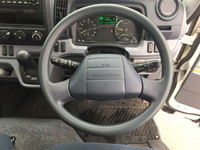 三菱ふそうキャンター平ボディ小型（2t・3t）[写真31]