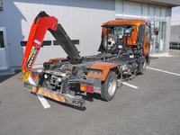 いすゞフォワードコンテナ専用車中型（4t）[写真10]