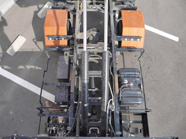 いすゞフォワードコンテナ専用車中型（4t）[写真15]