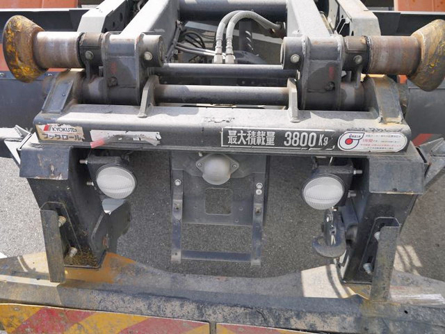 いすゞフォワードコンテナ専用車中型（4t）[写真17]