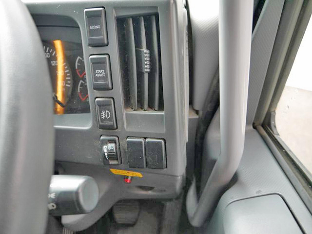 いすゞフォワードコンテナ専用車中型（4t）[写真25]