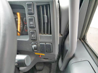 いすゞフォワードコンテナ専用車中型（4t）[写真25]