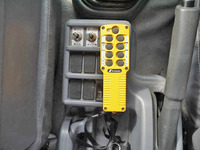 いすゞフォワードコンテナ専用車中型（4t）[写真27]