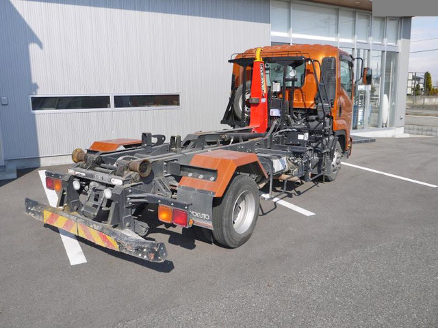 いすゞフォワードコンテナ専用車中型（4t）[写真05]