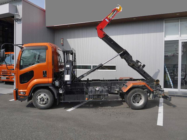 いすゞフォワードコンテナ専用車中型（4t）[写真07]