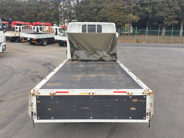 三菱ふそうキャンター平ボディ小型（2t・3t）[写真10]