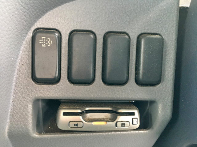 三菱ふそうキャンター平ボディ小型（2t・3t）[写真36]