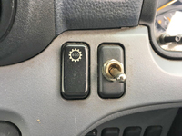 三菱ふそうキャンター平ボディ小型（2t・3t）[写真38]