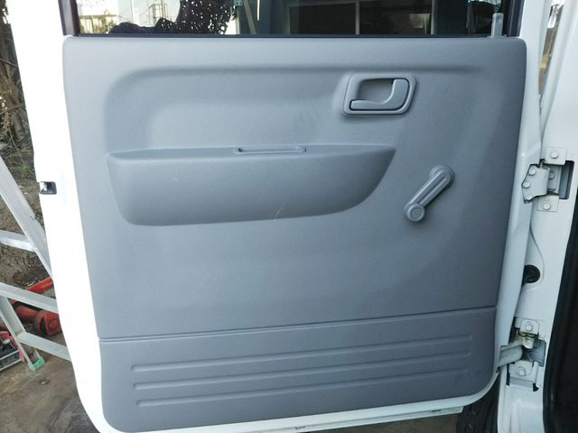 三菱ふそうキャンターダブルキャブ（Wキャブ）小型（2t・3t）[写真24]