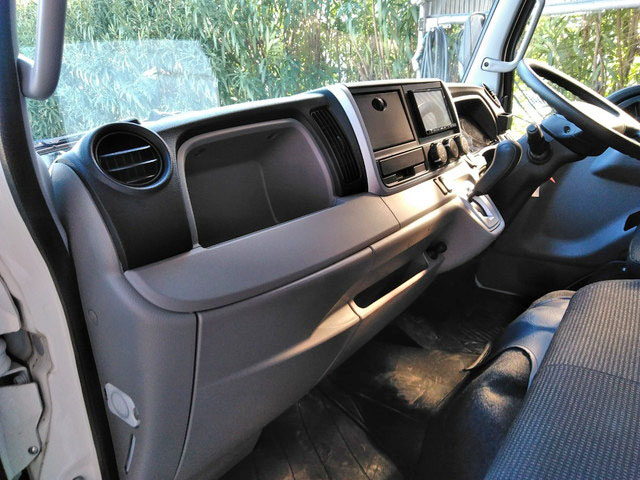 三菱ふそうキャンターダブルキャブ（Wキャブ）小型（2t・3t）[写真31]