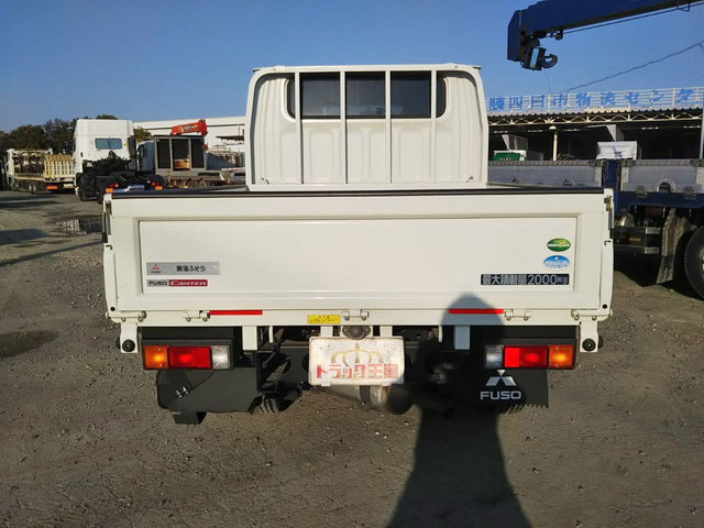 三菱ふそうキャンターダブルキャブ（Wキャブ）小型（2t・3t）[写真08]