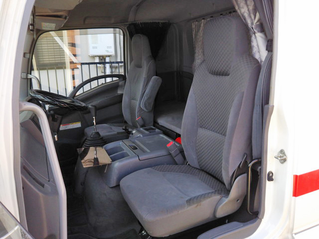 いすゞフォワードクレーン4段増トン（6t・8t）[写真34]