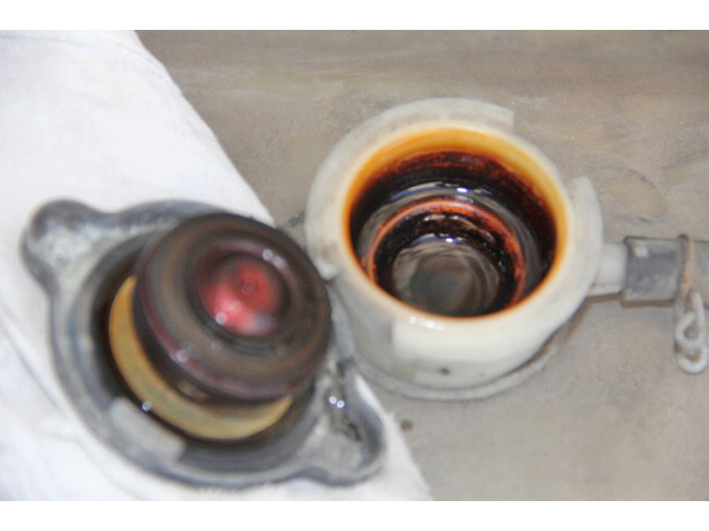 日野プロフィアアルミウイング大型（10t）[写真32]