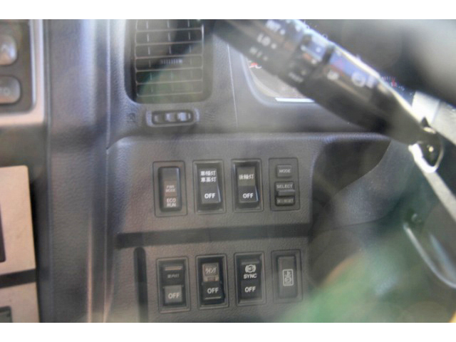 日野プロフィアアルミウイング大型（10t）[写真38]