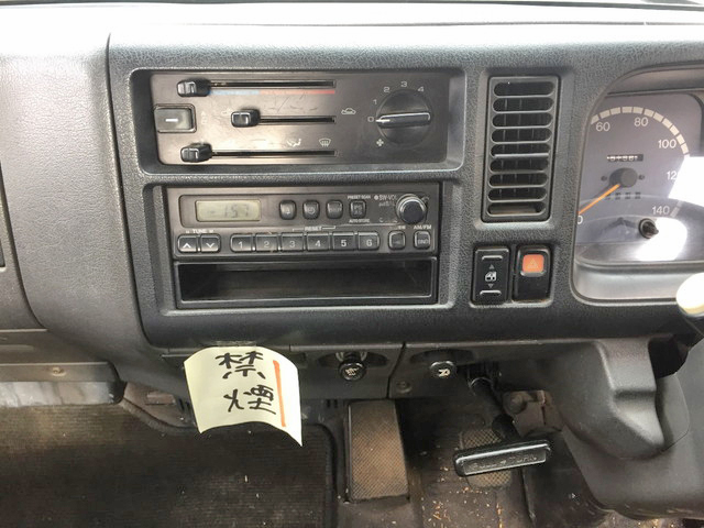 マツダタイタン平ボディ小型（2t・3t）[写真12]