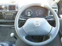 日産バネット平ボディ小型（2t・3t）[写真12]