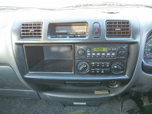 日産バネット平ボディ小型（2t・3t）[写真14]