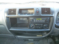 日産バネット平ボディ小型（2t・3t）[写真14]