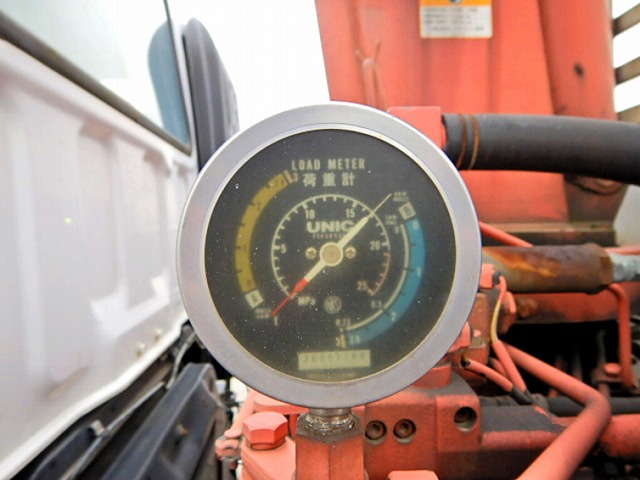 いすゞギガユニック4段大型（10t）[写真12]