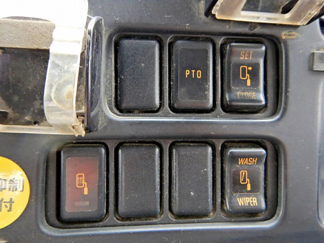 いすゞギガユニック4段大型（10t）[写真21]