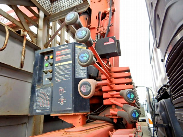 いすゞギガユニック4段大型（10t）[写真09]