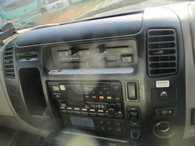 日野デュトロ冷凍車（冷蔵車）小型（2t・3t）[写真35]