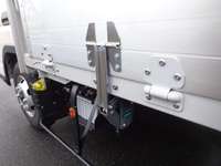 三菱ふそうキャンターアルミウイング小型（2t・3t）[写真10]