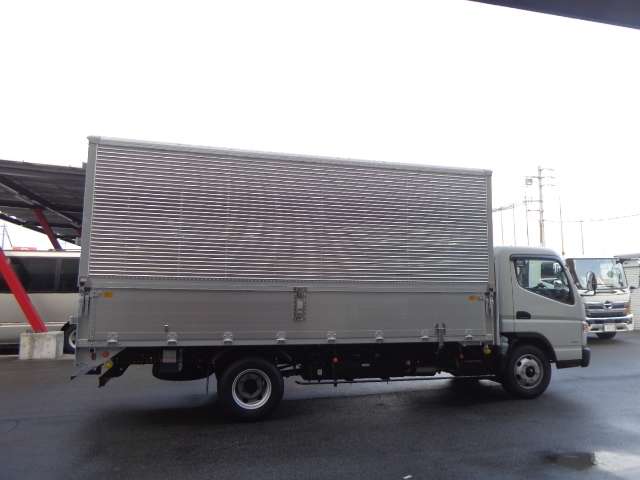三菱ふそうキャンターアルミウイング小型（2t・3t）[写真15]