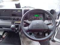 三菱ふそうキャンターアルミウイング小型（2t・3t）[写真16]