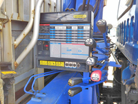 いすゞフォワードクレーン4段増トン（6t・8t）[写真15]