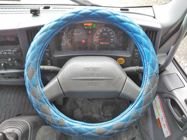 いすゞフォワードクレーン4段増トン（6t・8t）[写真37]